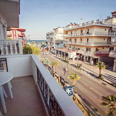 Paralía Hotel Chronis מראה חיצוני תמונה