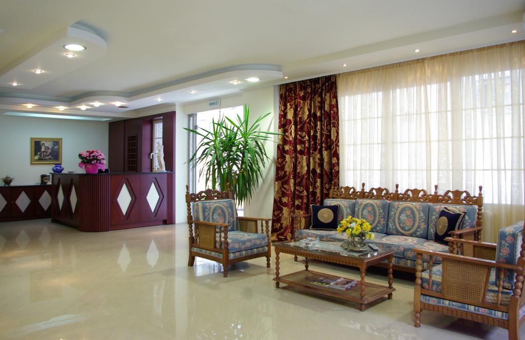 Paralía Hotel Chronis מראה חיצוני תמונה